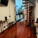 דירה Loft House