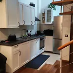 Loft House דירה