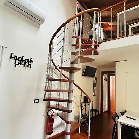 Loft House דירה *