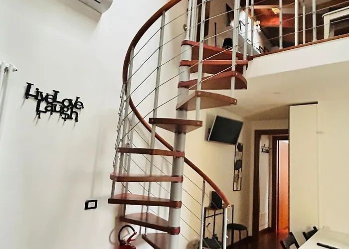 Loft House アパート *